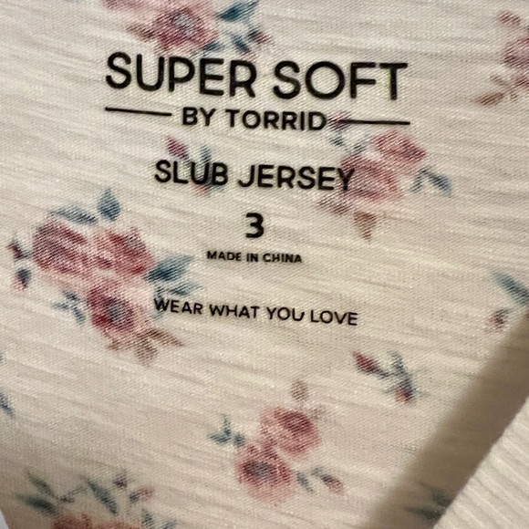 Torrid super soft tank sz3 - Picture 3 of 3